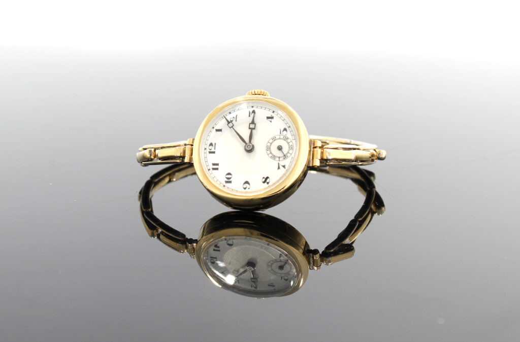 ROLEX Antik Damen Armbanduhr mit .375 Goldgeh use und Handaufzug