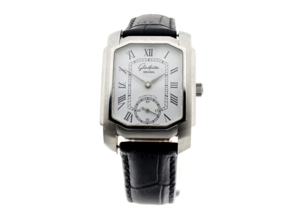 GLASHÜTTE Original Armbanduhr mit Edelstahl-Gehäuse, Handaufzugswerk, Glasboden, Lederband mit Dornschließe im Full-Set.