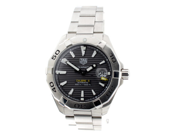TAG HEUER Aquaracer Herrenuhr mit Edelstahlgehäuse, Datumslupe, Schraubkrone im Full-Set.