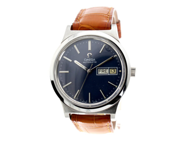 OMEGA Automatik Herrenuhr mit Edelstahlgehäuse, Omega-Automatikwerk, Lederband und DayDate.