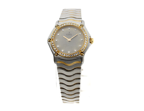 EBEL Classic Wave Damenuhr mit Gold-/ Stahlgehäuse (Bicolor), Quartzwerk , Diamanten im Ziffernblatt und Diamantbesatz auf Lünette.